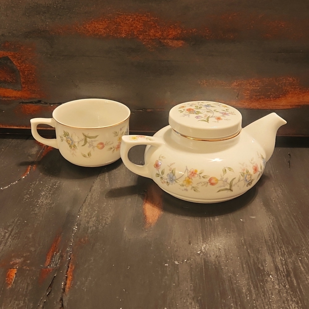 Vintage Japanese Andrea by Sadek "Corona" Tea for One Tea Pot & Cup